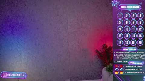 Snapshot of hell_on_heels_ chatting on 11/14/25, 02:10 - show loyalty and subscribe - online show from 11/14/25, 02:10