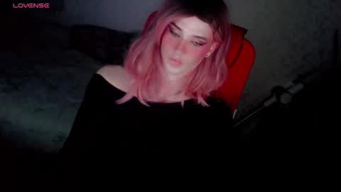 Helen Spellman online show from 11/18/25, 04:55