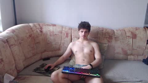 Snapshot of hellish_sugar chatting on 01/29/25, 07:36 Remy online show from 01/29/25, 07:36