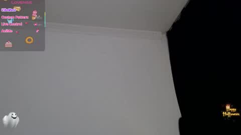 Snapshot of hello_candy chatting on 10/30/25, 10:21 Candy online show from 10/30/25, 10:21