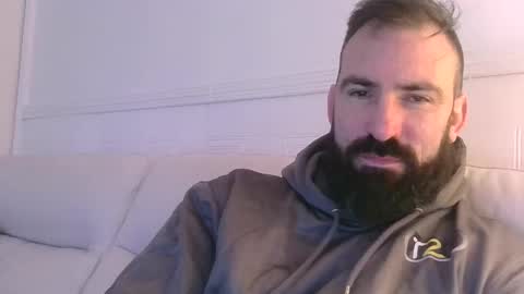 hellobunbunx0 online show from 10/17/25, 08:06