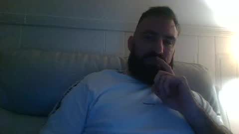 hellobunbunx0 online show from 11/12/25, 08:08