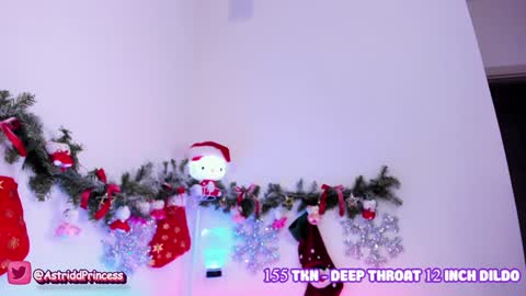 Snapshot of helloiamastrid chatting on 12/27/24, 07:46 helloiamastrid online show from 12/27/24, 07:46