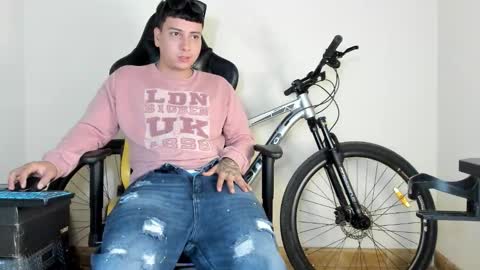 Star and Andy online show from 10/21/25, 05:30