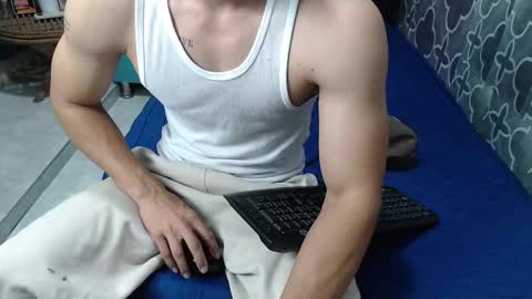 Snapshot of henry_gandy chatting on 02/24/25, 12:37 HENRY GANDY online show from 02/24/25, 12:37