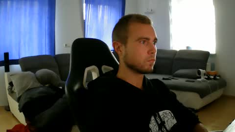 John Pearl online show from 10/10/25, 10:03