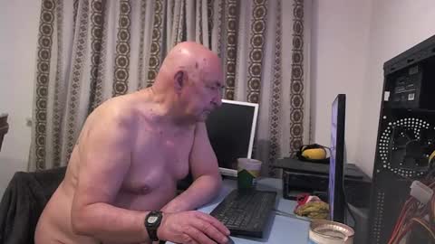 Snapshot of hermeneutika chatting on 12/26/24, 08:07 mature online show from 12/26/24, 08:07