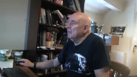 Snapshot of hermeneutika chatting on 01/07/25, 09:40 mature online show from 01/07/25, 09:40