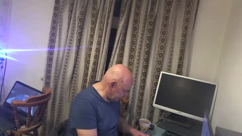 Snapshot of hermeneutika chatting on 01/08/25, 05:59 mature online show from 01/08/25, 05:59