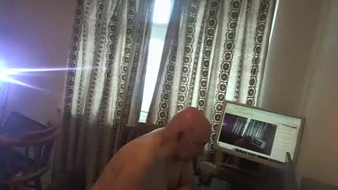 Snapshot of hermeneutika chatting on 01/08/25, 10:04 mature online show from 01/08/25, 10:04