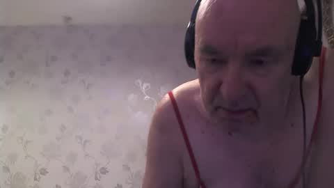 Snapshot of hermeneutika chatting on 10/07/25, 03:04 mature online show from 10/07/25, 03:04
