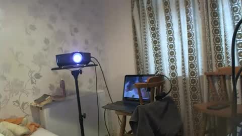 Snapshot of hermeneutika chatting on 10/11/25, 07:18 mature online show from 10/11/25, 07:18