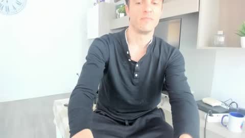 Snapshot of heterooli chatting on 02/17/25, 12:59 heterooli online show from 02/17/25, 12:59