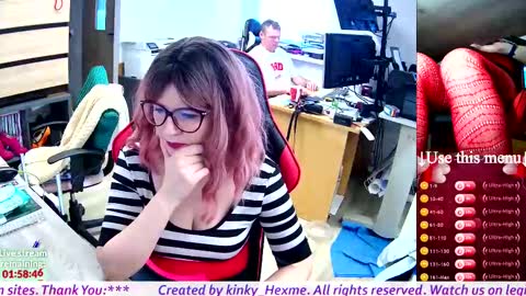 Snapshot of hexme_kinky_office chatting on 03/06/25, 10:30 hexme_kinky_office online show from 03/06/25, 10:30