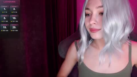  Nora  online show from 10/09/25, 11:41