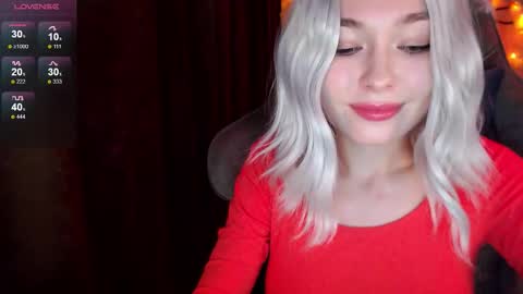  Nora  online show from 10/26/25, 07:42