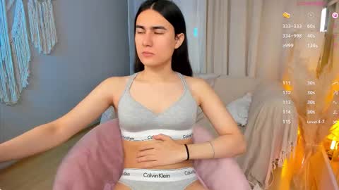 Snapshot of heyalena chatting on 11/12/25, 06:25 heyalena online show from 11/12/25, 06:25