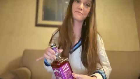 HeyAlicia online show from 11/01/25, 01:18