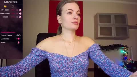 Snapshot of hi_bye_ chatting on 01/24/25, 09:49 Lina online show from 01/24/25, 09:49