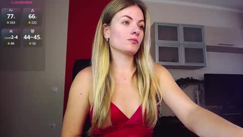 Snapshot of hi_bye_ chatting on 10/05/25, 06:56 Lina online show from 10/05/25, 06:56