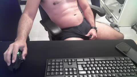 Snapshot of hi_im_chuck chatting on 01/08/25, 06:09 hi_im_chuck online show from 01/08/25, 06:09