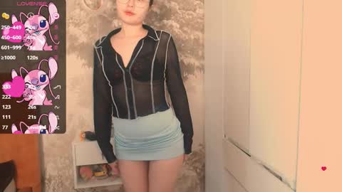 Snapshot of hiaru_cutie chatting on 09/26/25, 05:33 Hiaru online show from 09/26/25, 05:33