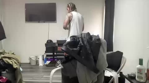 hihello400 online show from 10/14/25, 06:20