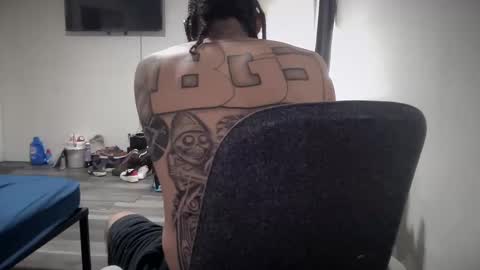 hihello4000 online show from 11/05/25, 04:51