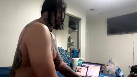 hihello7777 online show from 11/15/25, 09:21