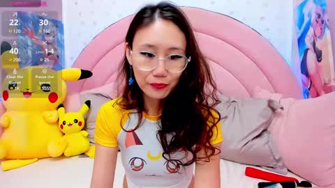 Snapshot of hikori_ chatting on 02/18/25, 01:32 Hikori online show from 02/18/25, 01:32