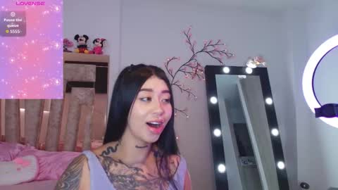 LUNA new account  FOLLOW ME online show from 11/16/25, 07:52