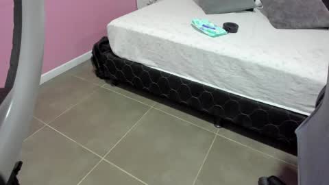 hilary_tailor online show from 09/23/25, 11:02