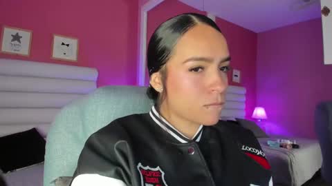 hilary_tailor online show from 09/26/25, 11:25