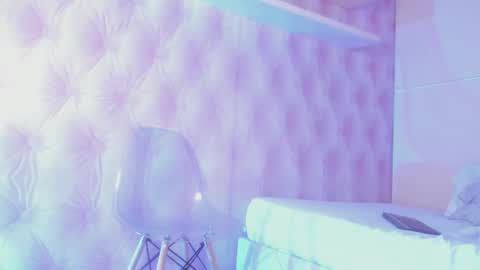  Hillary  online show from 03/12/25, 04:08