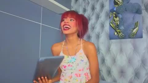  Hillary  online show from 09/10/25, 05:18