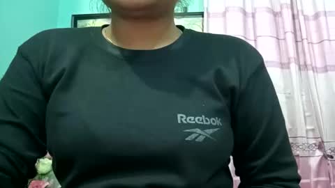 Snapshot of himuhimu22 chatting on 01/13/25, 11:41 himuhimu22 online show from 01/13/25, 11:41