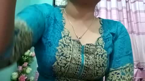 Snapshot of himuhimu22 chatting on 01/14/25, 10:06 himuhimu22 online show from 01/14/25, 10:06