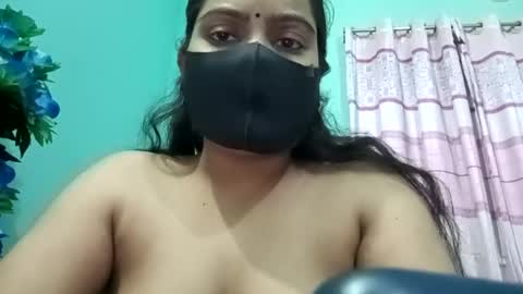 Snapshot of himuhimu22 chatting on 01/18/25, 04:31 himuhimu22 online show from 01/18/25, 04:31