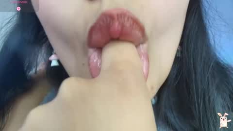 hinata online show from 10/20/25, 09:15