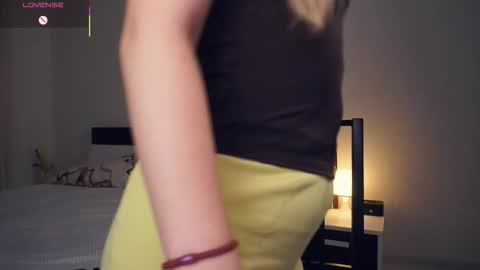 Leya Day Mary Night   PvT Open online show from 10/08/25, 08:06