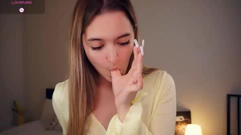 Leya Day Mary Night   PvT Open online show from 10/09/25, 06:17