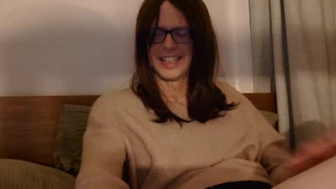 HiRiley online show from 11/01/25, 09:50