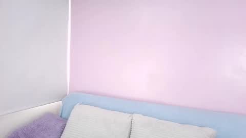 hiyakasudere_ online show from 11/08/25, 06:18