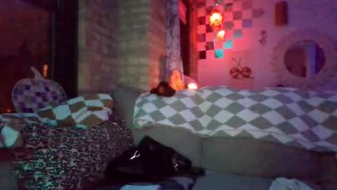 hknox714 online show from 11/16/25, 02:28