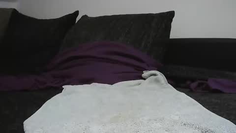 hlovescf online show from 09/14/25, 05:34