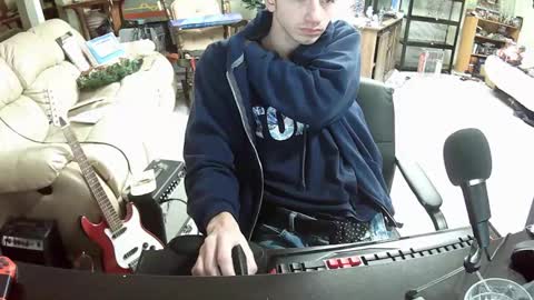 Snapshot of hoboayoyo chatting on 12/29/24, 02:17 Hentai man online show from 12/29/24, 02:17