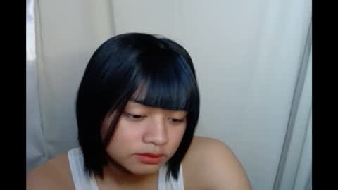 Snapshot of hoelyhanabi chatting on 11/16/25, 04:07 KIESH online show from 11/16/25, 04:07