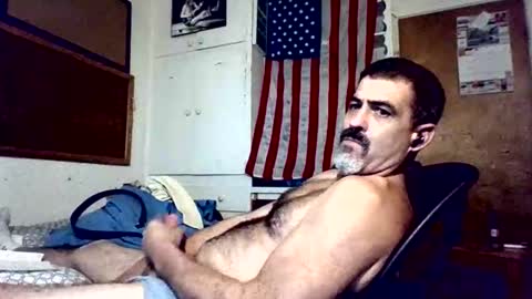 hoglegg99384194 online show from 10/14/25, 03:02