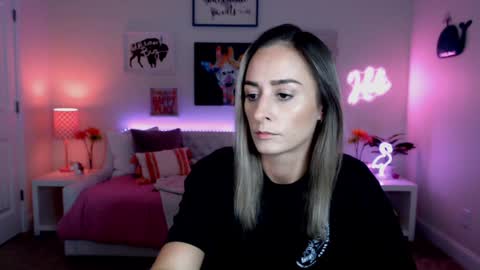 Holi Hurricane online show from 10/28/25, 02:15