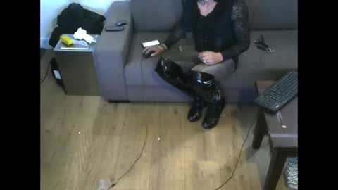 Snapshot of hollandiaboy chatting on 09/28/25, 01:38 hollandiaboy online show from 09/28/25, 01:38